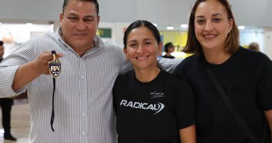 Regresa a casa campeona vallartense mundial de frontenis