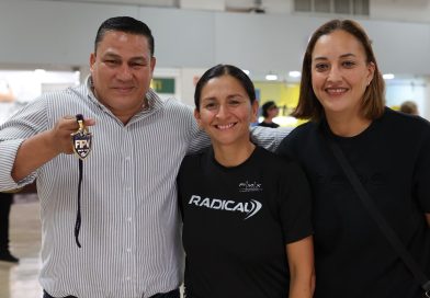 Regresa a casa campeona vallartense mundial de frontenis
