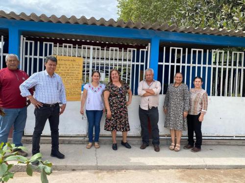 Profesores Colonia Loma Bonita